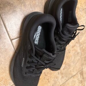 Brooks Black Athletic Shoes